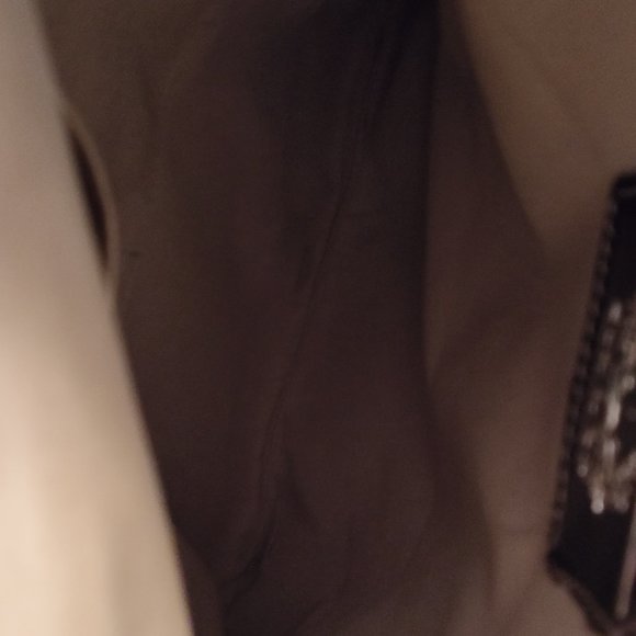 Roots Vintage Villager Leather Crossbody - Picture 6 of 7